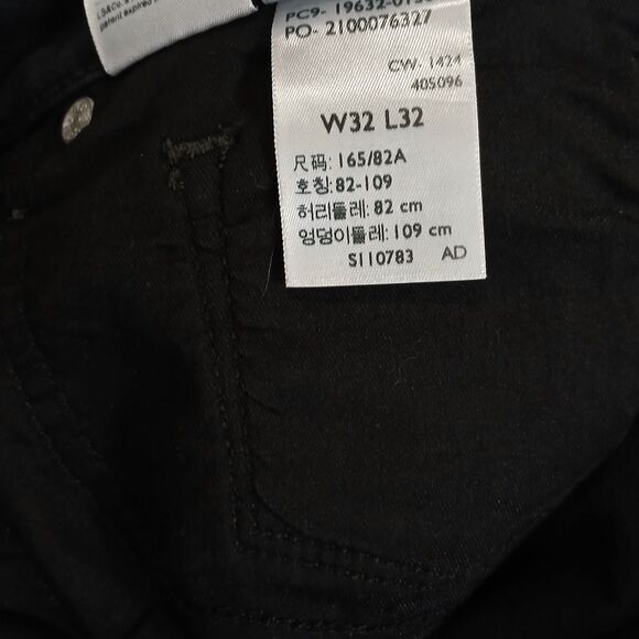 Levi's Women's 315 Shaping Mid-Rise Bootcut Black Jeans Size 32×32 New - Picture 9 of 12